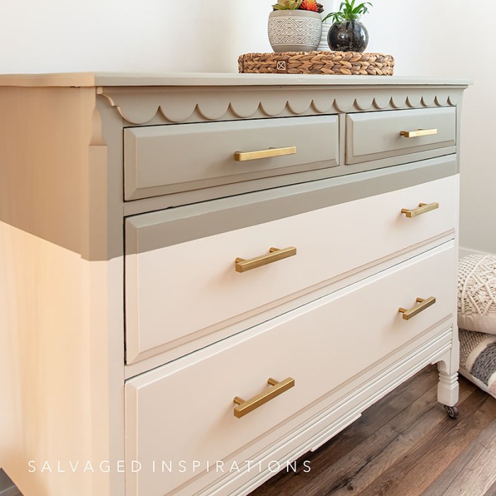 Neutral tone dresser